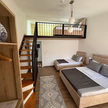 Salillari Guest House Берат Екстер'єр фото