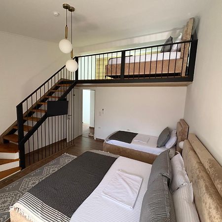 Salillari Guest House Берат Екстер'єр фото