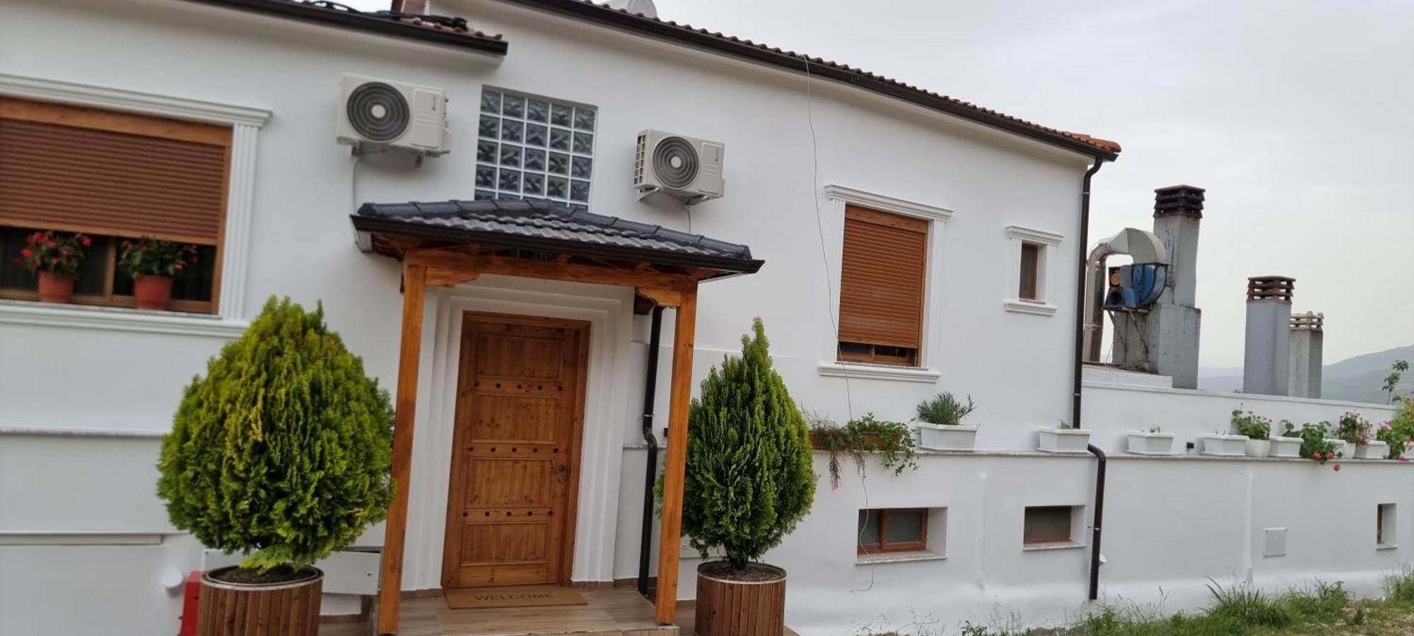 Salillari Guest House Берат Екстер'єр фото