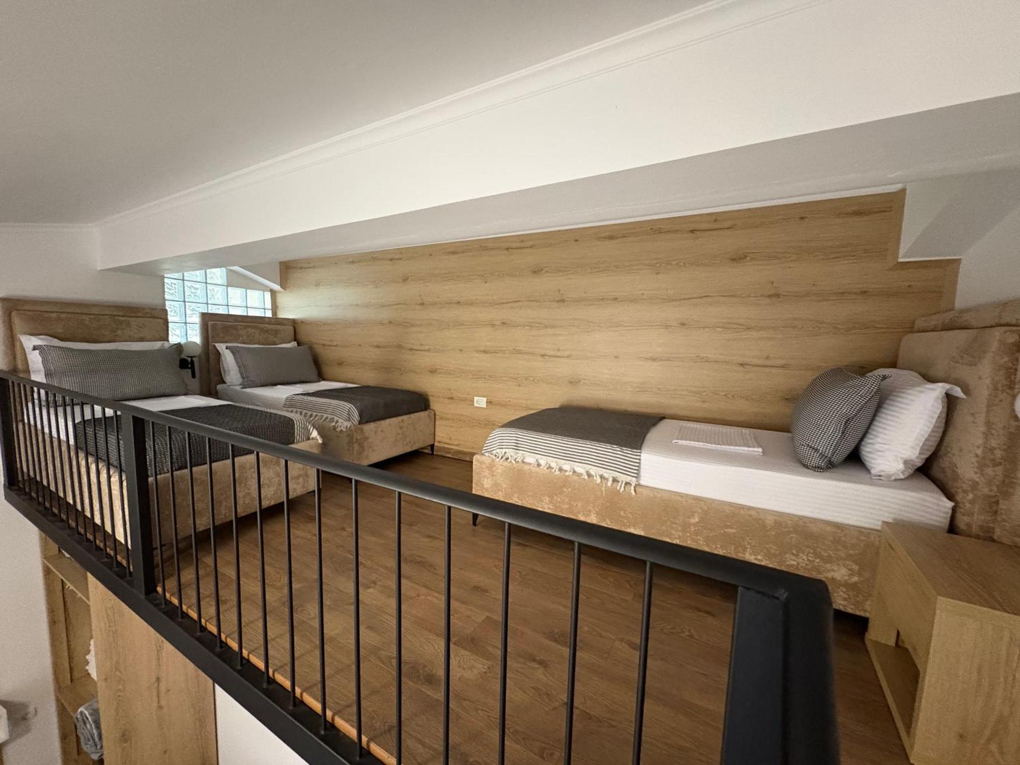 Salillari Guest House Берат Екстер'єр фото