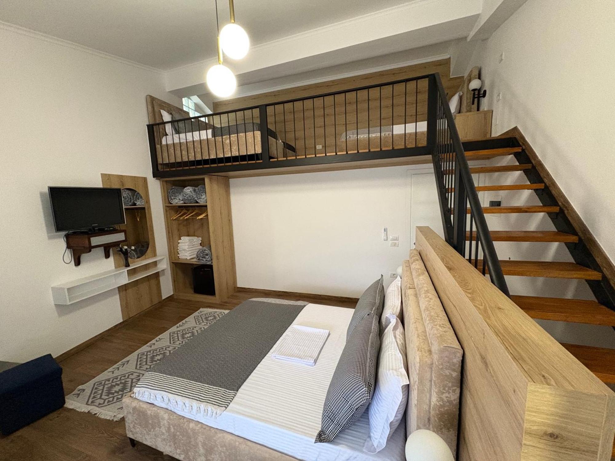Salillari Guest House Берат Екстер'єр фото